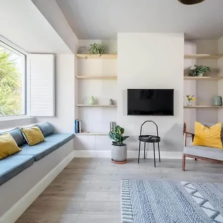 Peaceful Family With Garden & Parking At 'helvellyn' Casa de Férias *