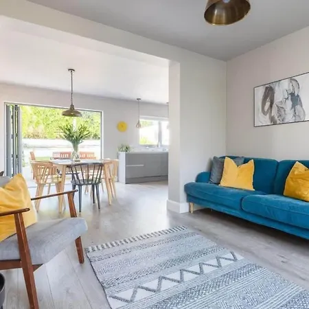 Peaceful Family With Garden & Parking At 'helvellyn' Casa de Férias Falmouth